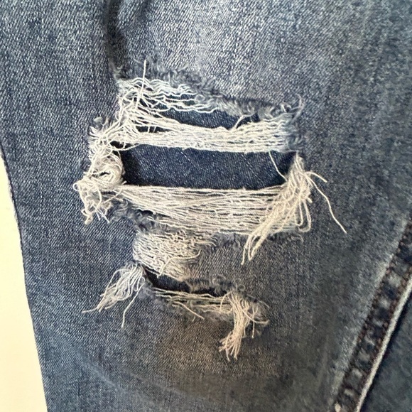 M jeans by Maurice’s high rose stretchy jeggings medium raw hem line distressed - Picture 9 of 9